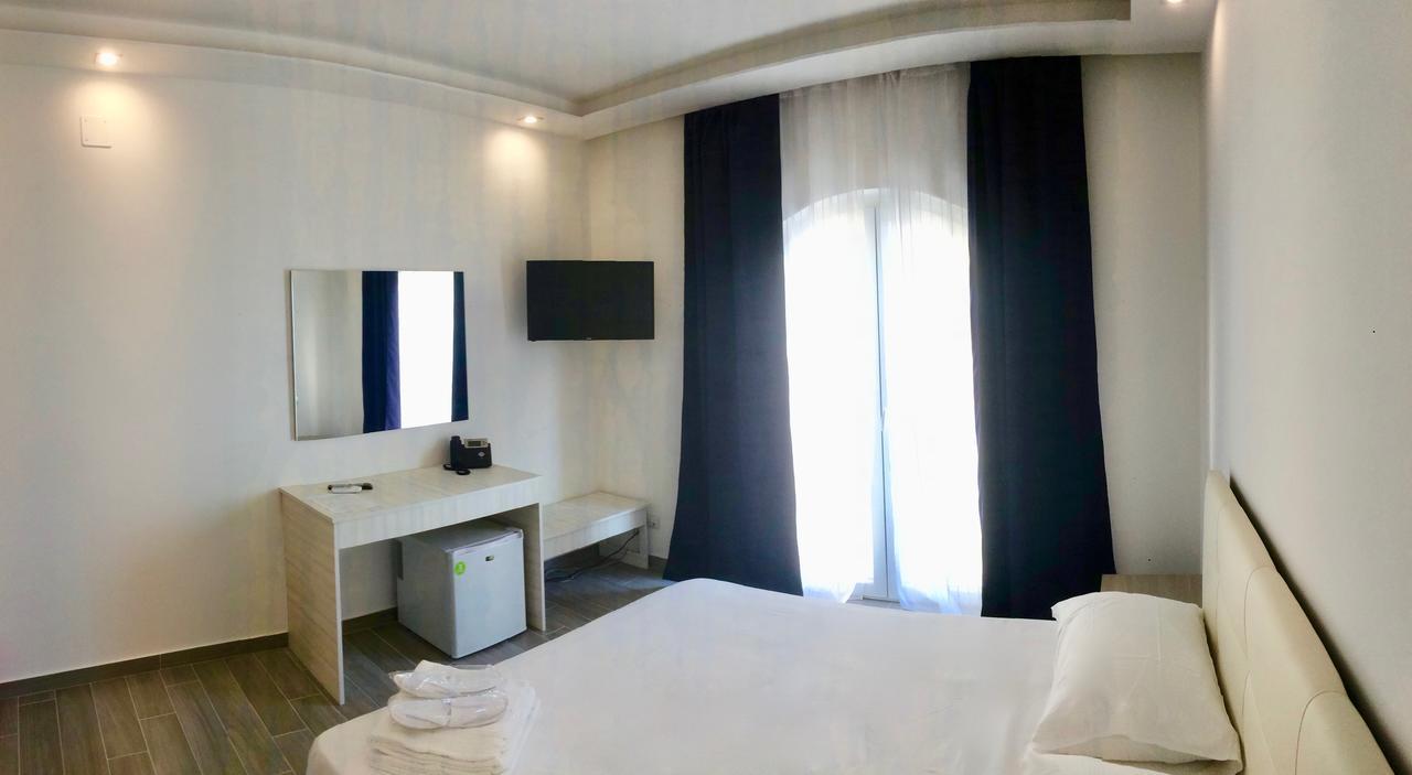 Klaton Beach Hotel Formia Exterior photo