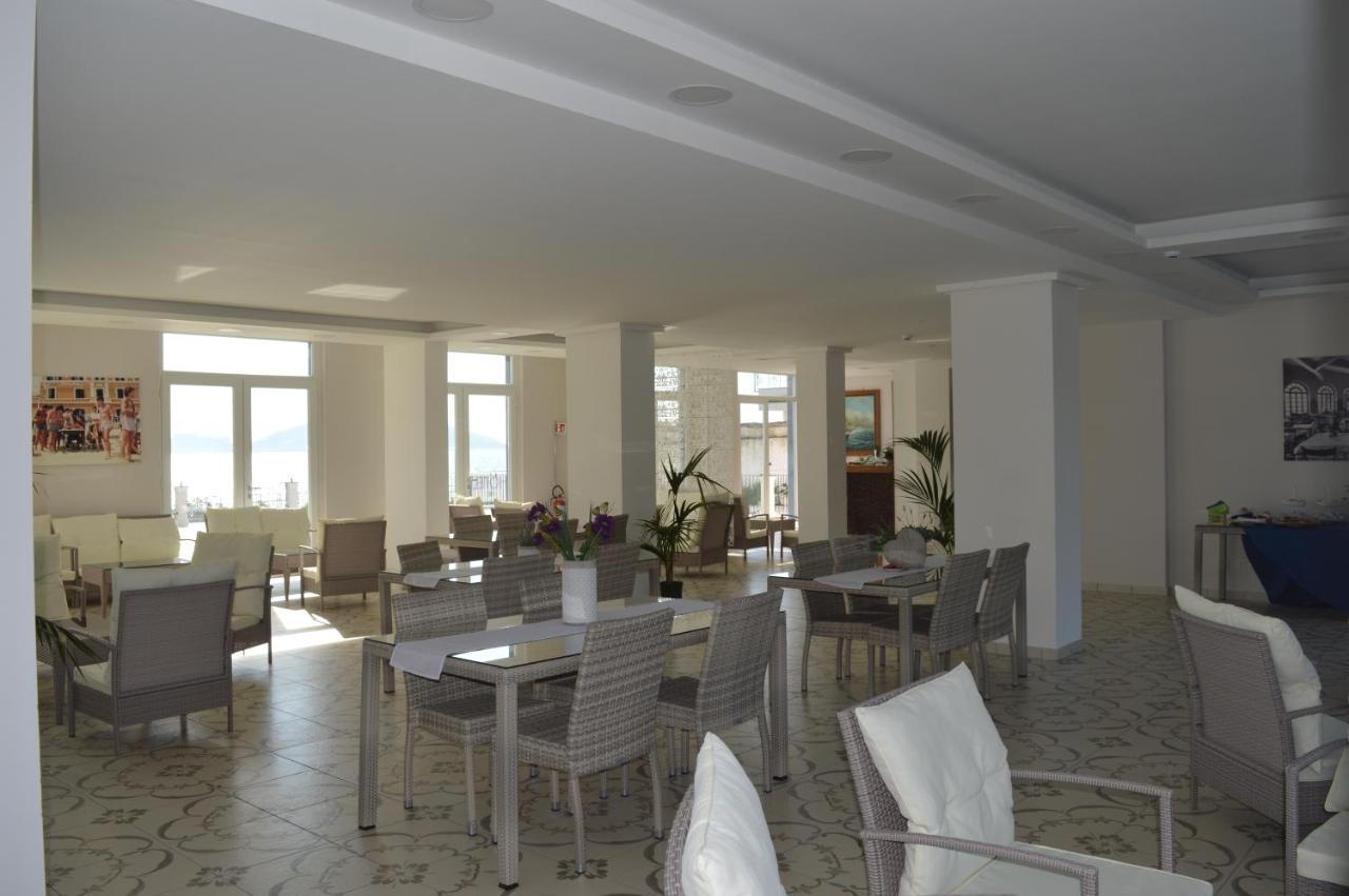 Klaton Beach Hotel Formia Exterior photo